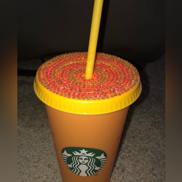 Rhinestone Starbucks Tumblers with straws - Picture 3 of 12
